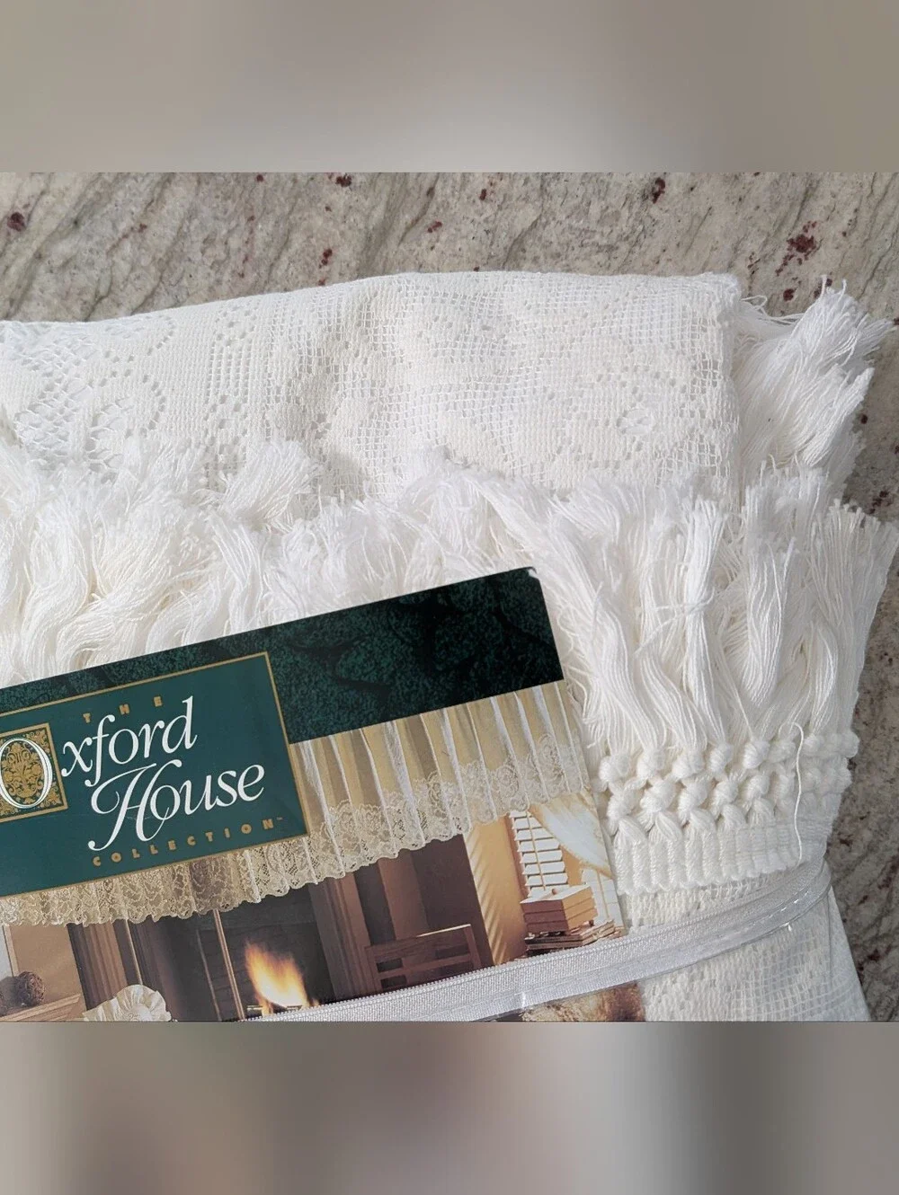 Oxford House Somerset Rose Lace Bedspread Coverlet White Lined Fringe Twin NEW